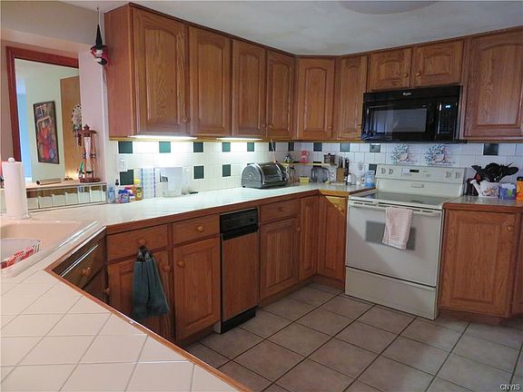 4th image of 2 Hart St