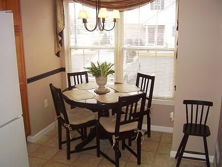 Kitchen-Breakfast Nook