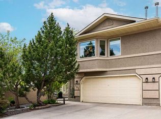 147 E Silver Creek Mews NW, Calgary, AB T3B5L2