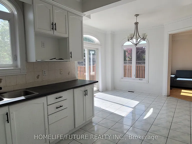 24 Hoake Rd #MAIN SECOND — Photo 8