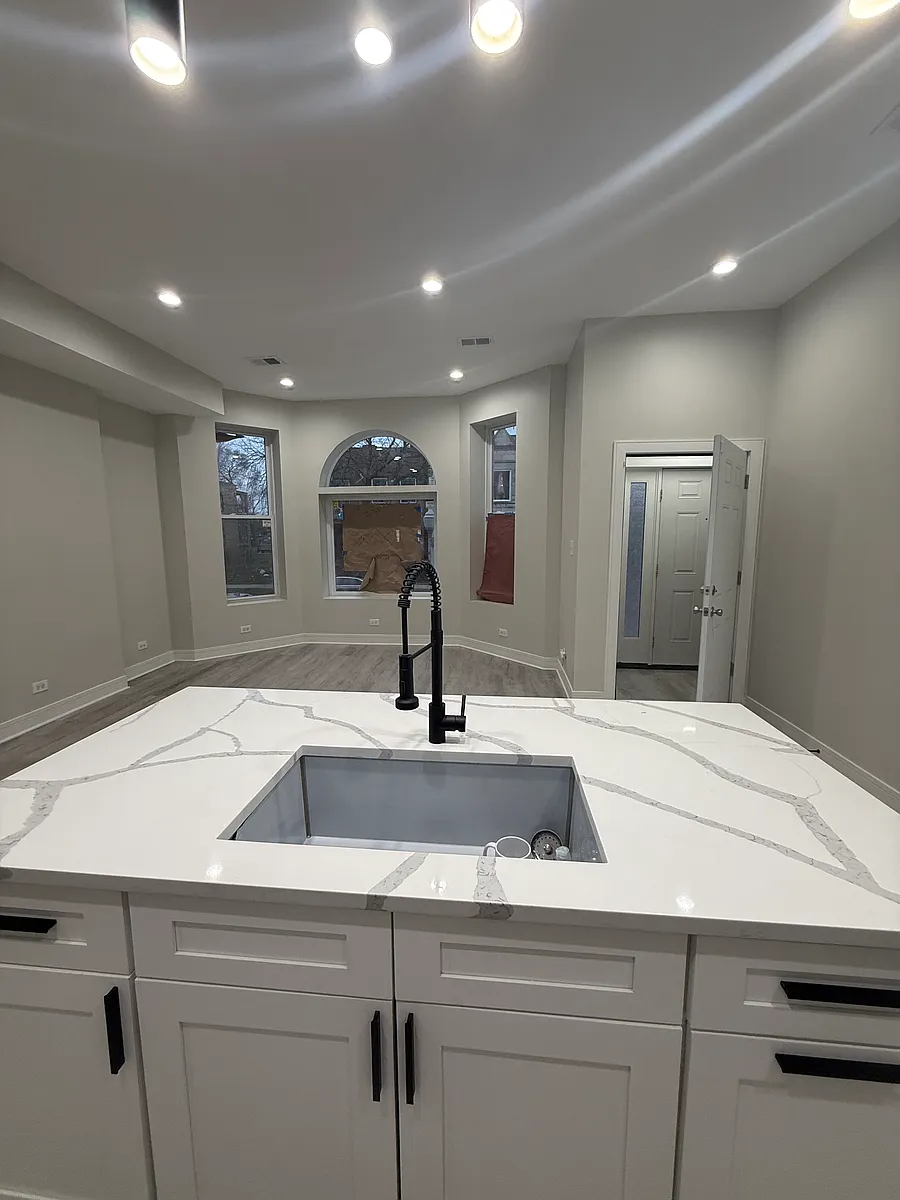 Building Photo - 2933 W Lexington St #1