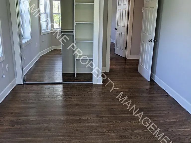 920 Ward Pkwy — Photo 11