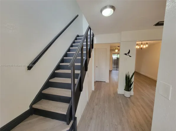 3281 E Golf Blvd APT 19, Pompano Beach, FL 33064