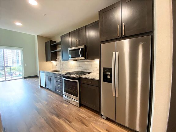 3rd image of 4804 McKinney Ave #621