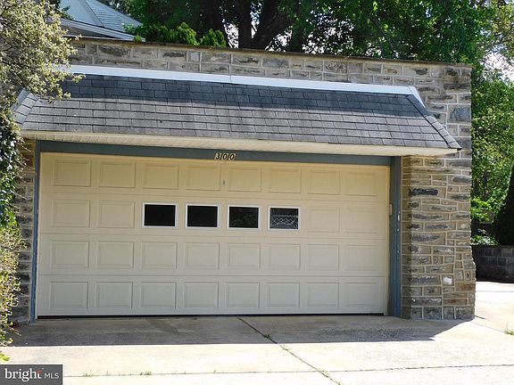 3rd image of 300 Borbeck Ave