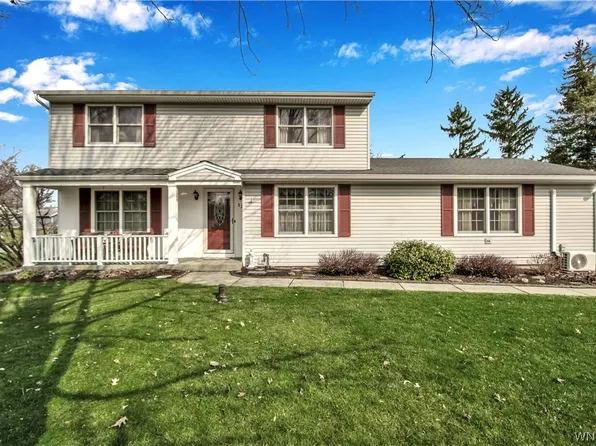 13 Puritan Pl, Orchard Park, NY 14127