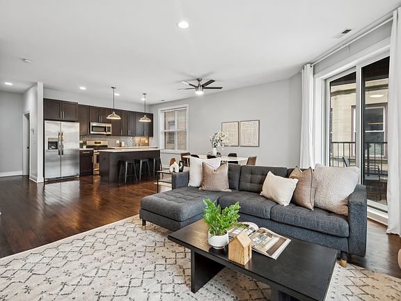 4th image of 2605 W North Ave APT 2B