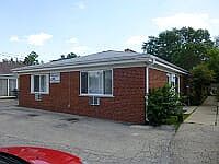 4th image of 512 W Division St