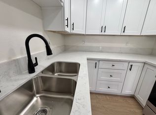 626 E Holly Ave APT 4, El Segundo, CA 90245