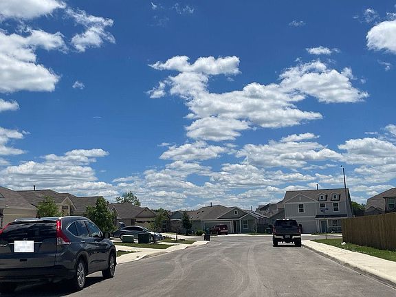 4th image of 11910 Kingfisher