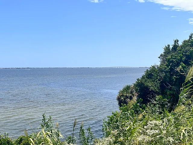 2 bed, 1550 sqft, $2,000 — Photo 4