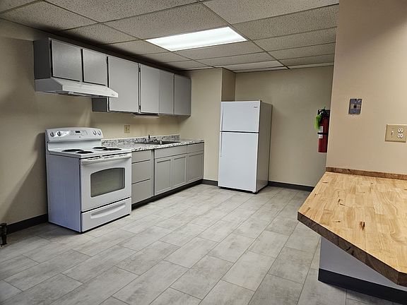 5th image of 134-136 W High St #11107334