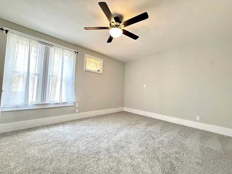 1329 S Holmes Ave — Photo 9