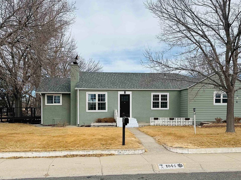 1st image of 1044 Pine St