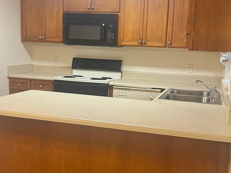 3012 Homewood Ct — Photo 4