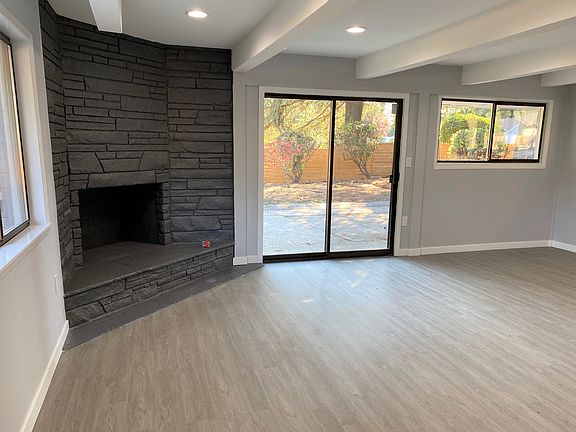 4th image of 23601 58th Ave W