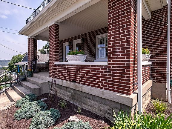 2nd image of 1109 Dayton Ave