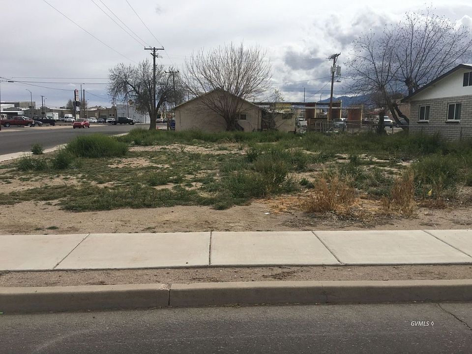 2nd image of 402 S 6th Ave
