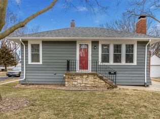 1032 26th St SE, Cedar Rapids, IA 52403
