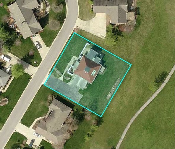 2nd image of 475 Hacienda Pl