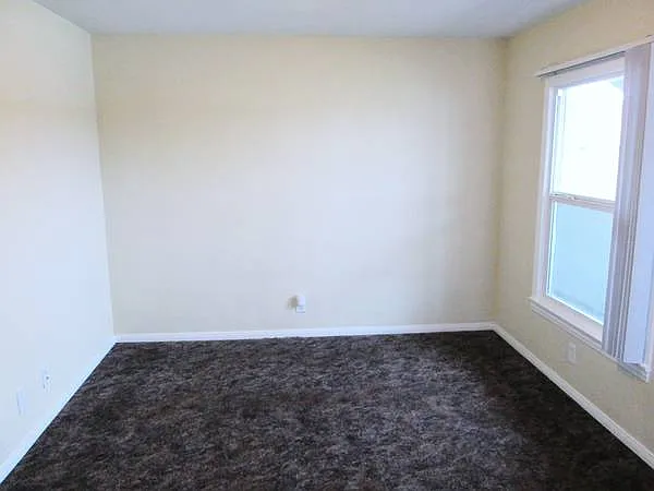 155 Silver Ln #3