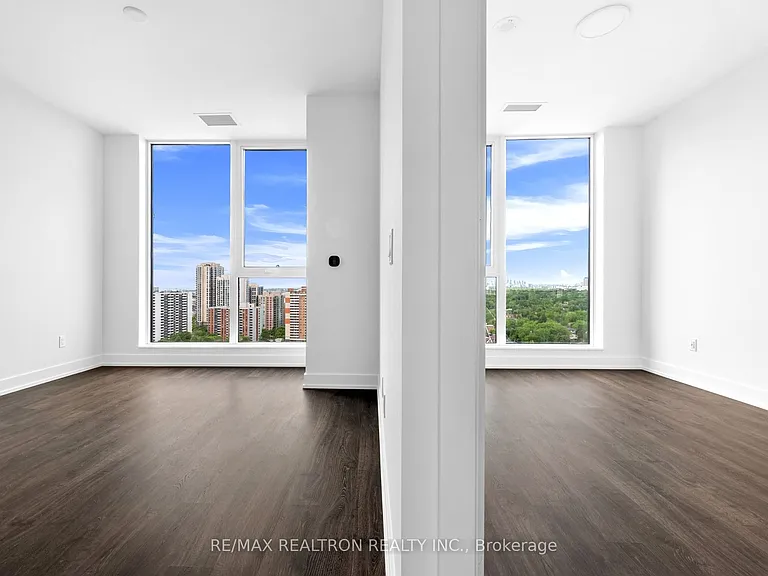 25 Cordova Ave #Penthouse 06 — Photo 20