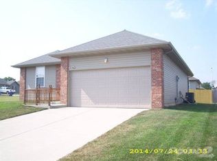 3758 Bear Creek Ave, Springfield, MO 65803