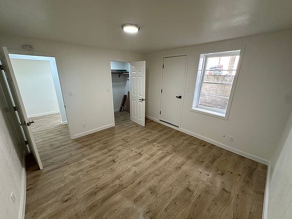 5th image of 725 Capitol St APT C