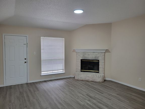 2nd image of 6808 W Lynn Creek Dr