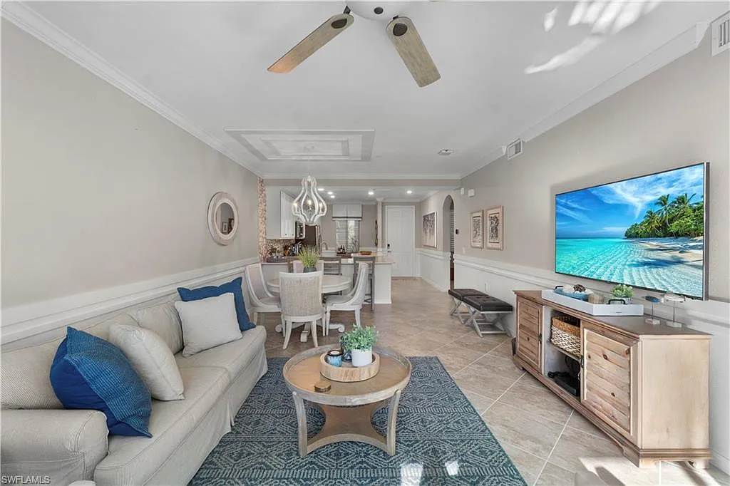 2 bed, 2.0 bath, 1250 sqft, $8,000 — Photo 2