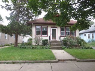 443 Washburn St, Elgin, IL 60123