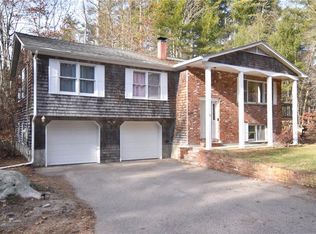 153 Fairview Ave, Hope Valley, RI 02832