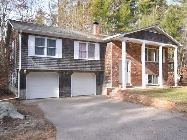 153 Fairview Ave, Hope Valley, RI 02832