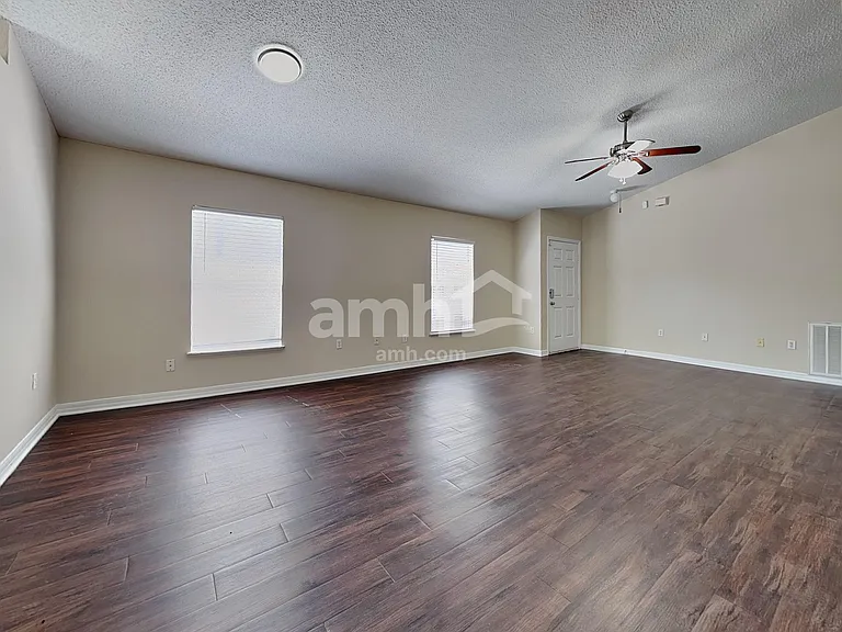 30312 Rattana Ct — Photo 6