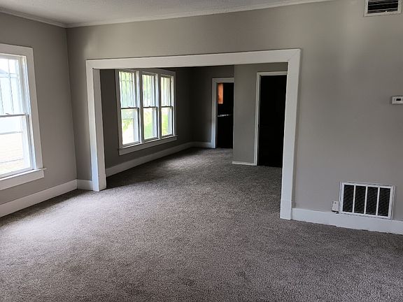 5th image of 1231 E Jackson Ave N