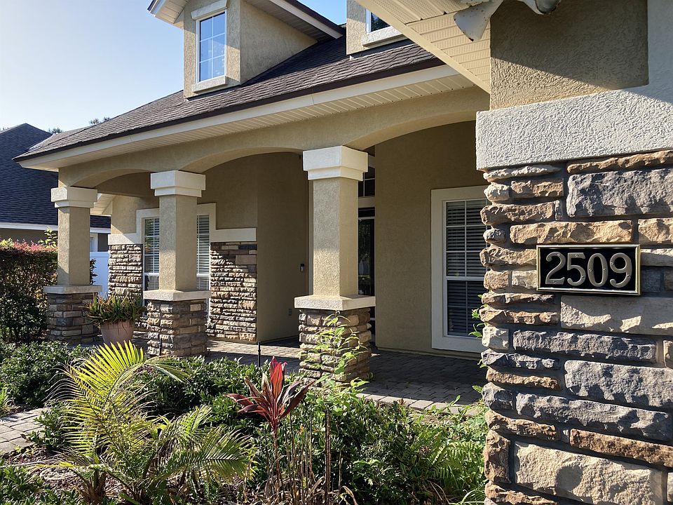 1st image of 2509 W Caparina Dr