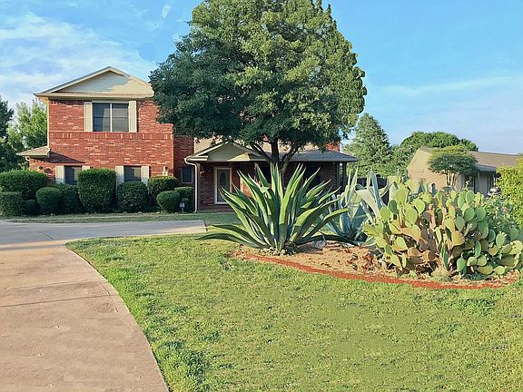 4614 Convict Hill - Front