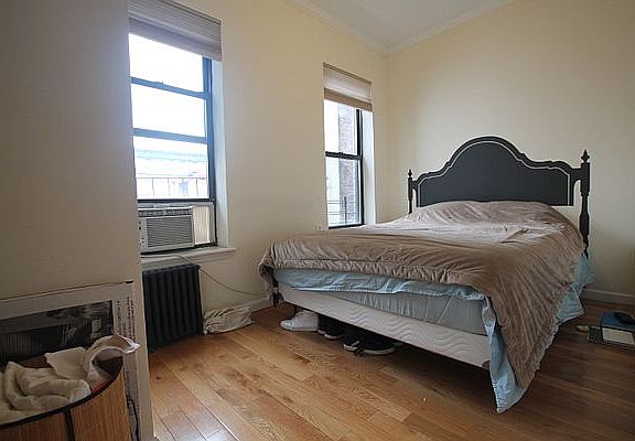 3rd image of 135 Sullivan St APT 2A
