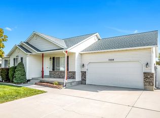 7299 S Quartz Hill Dr, West Jordan, UT 84081