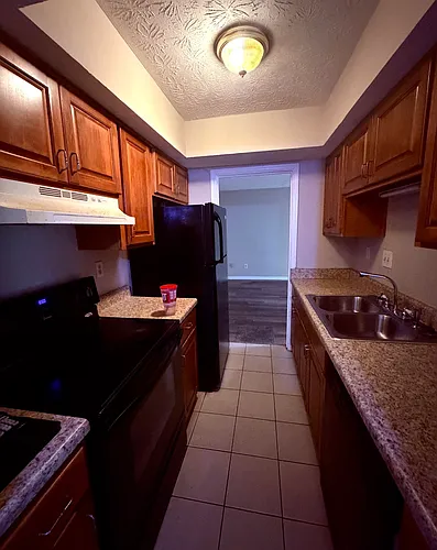 2611 Stratford Ln Photo 1