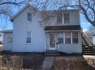 1224 Broadway St, Pekin, IL