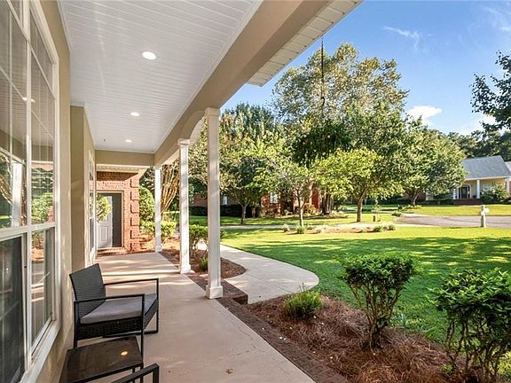 5th image of 9477 Lake Woods Ct