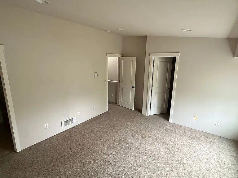 6446 N Descartes Dr — Photo 9