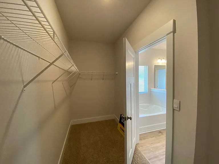 3398 Southwind Dr — Photo 28