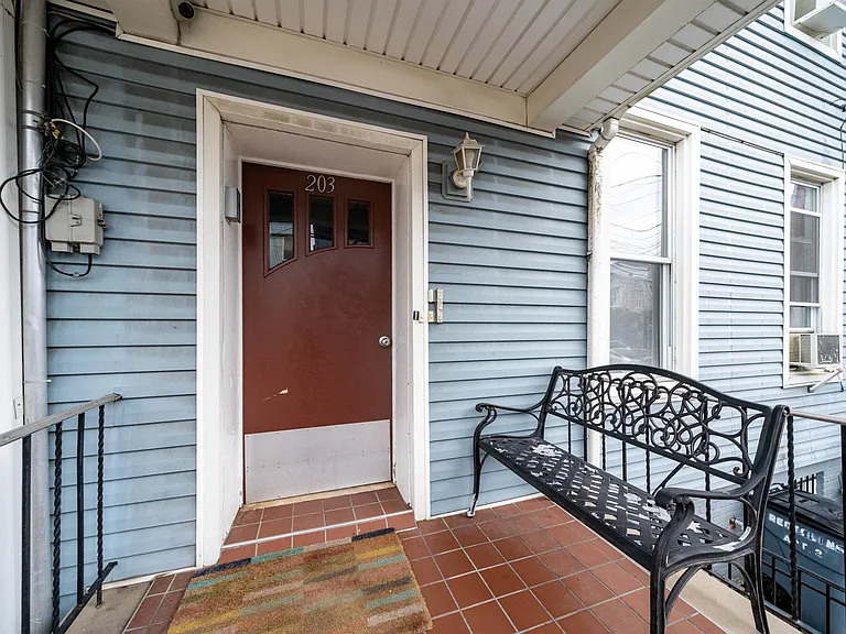 203 Bowers St #2 — Photo 15