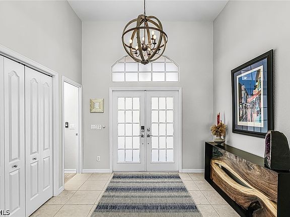 5th image of 3613 SE 3rd Pl
