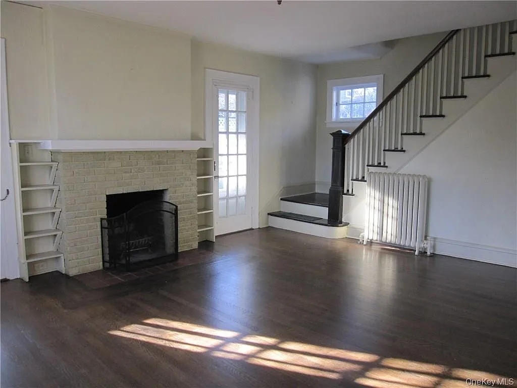 3 bed, 1.0 bath, 1472 sqft, $5,999 — Photo 3