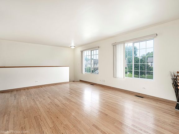 5th image of 40029 N Hidden Bunker Ct #1