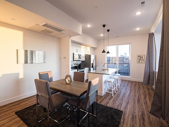 4th image of 2616 W Girard Ave APT 402