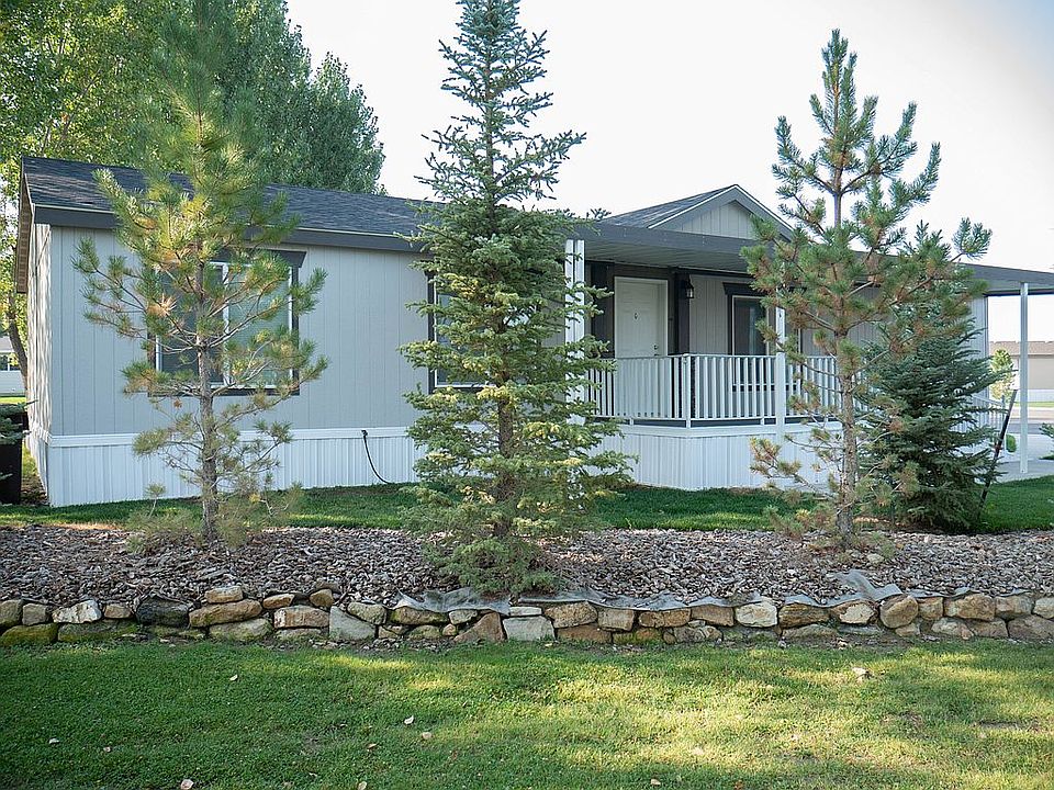 Entry faces Greenbelt